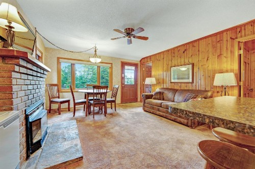 Chanticleer Inn: Villa 4 - image 11