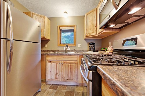 Chanticleer Inn: Villa 4 - image 9