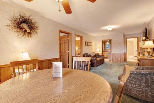 Chanticleer Inn: Villa 7 - image 12