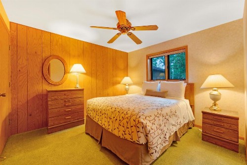 Chanticleer Inn: Villa 2 - image 11