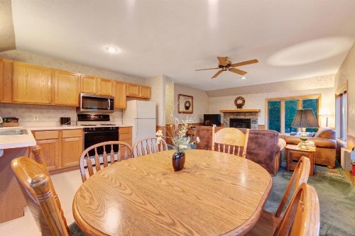 Chanticleer Inn: Villa 1 - image 12