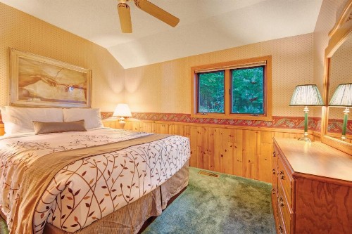 Chanticleer Inn: Villa 1 - image 9