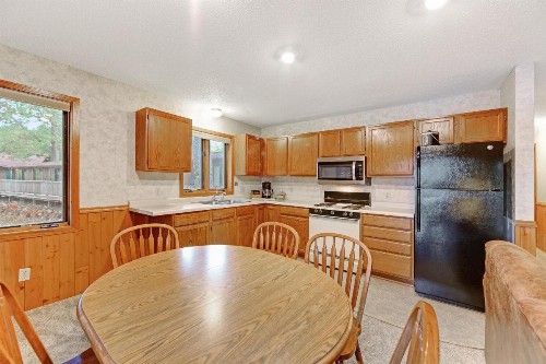 Chanticleer Inn: Villa 8 - image 8