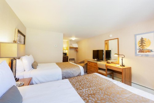 The Rooms at Chanticleer Inn - image 6