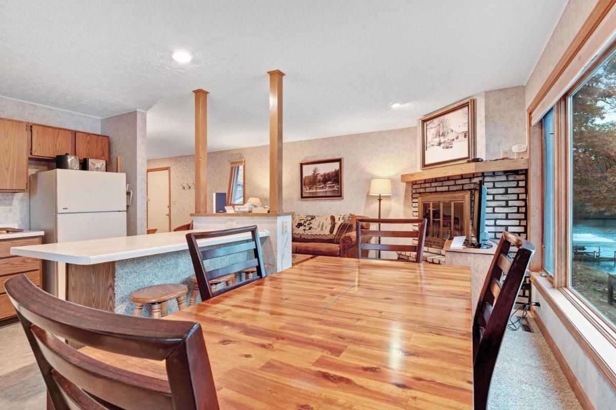 Chanticleer Inn: Villa 5 - image 6