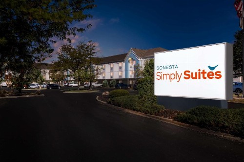 Sonesta Simply Suites St Louis Earth City - image 13