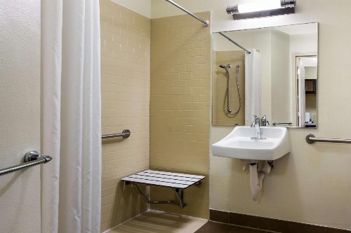 Sonesta Simply Suites St Louis Earth City - image 20