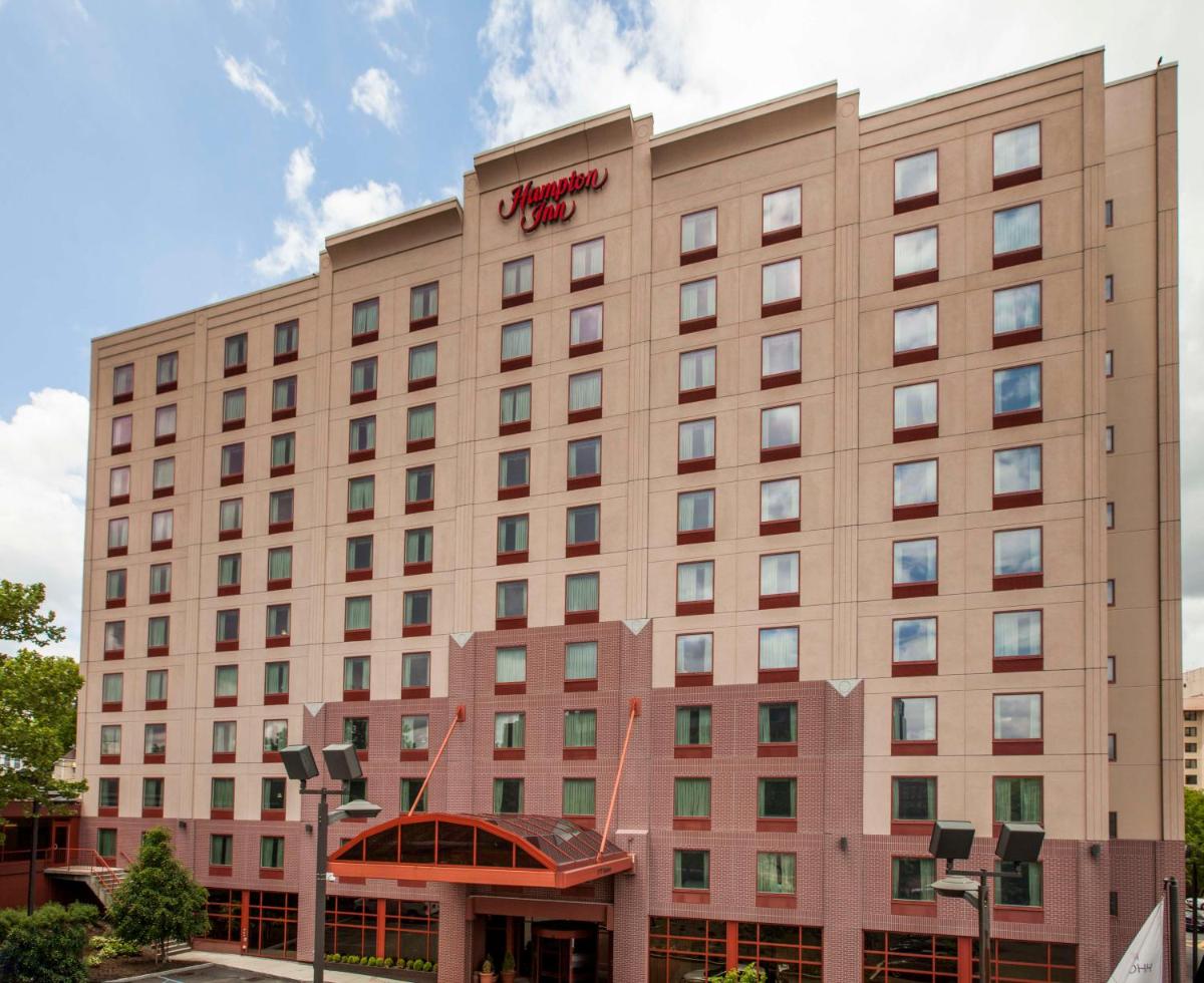 Hampton Inn New York - LaGuardia Airport - main image