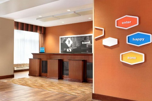 Hampton Inn New York - LaGuardia Airport - image 16