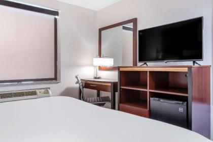 Avion Inn Near LGA Airport Ascend Hotel Collection - image 10