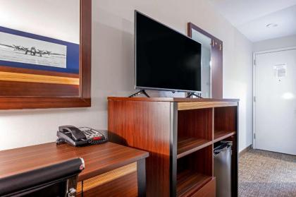 Avion Inn Near LGA Airport Ascend Hotel Collection - image 12