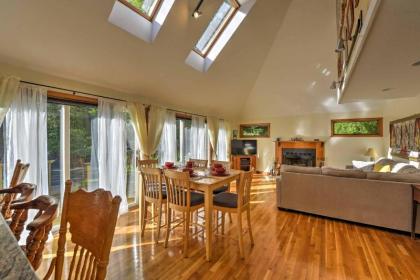 Charming East Falmouth House 4 Miles to Beach! - image 9