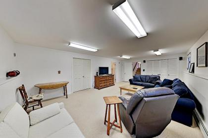 Acapesket Beach Getaway - Fireplace & Patio home