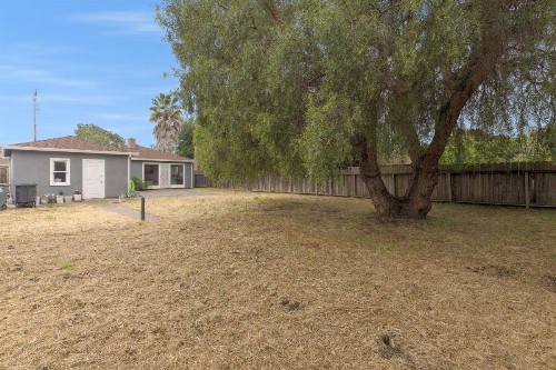Cozy 2BD House Minutes From FB and Stanford Univ! Home - image 9