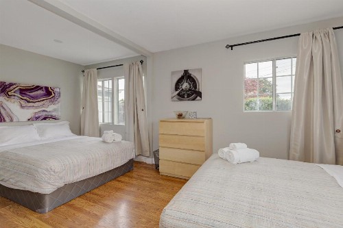 Cozy 2BD House Minutes From FB and Stanford Univ! Home - image 1
