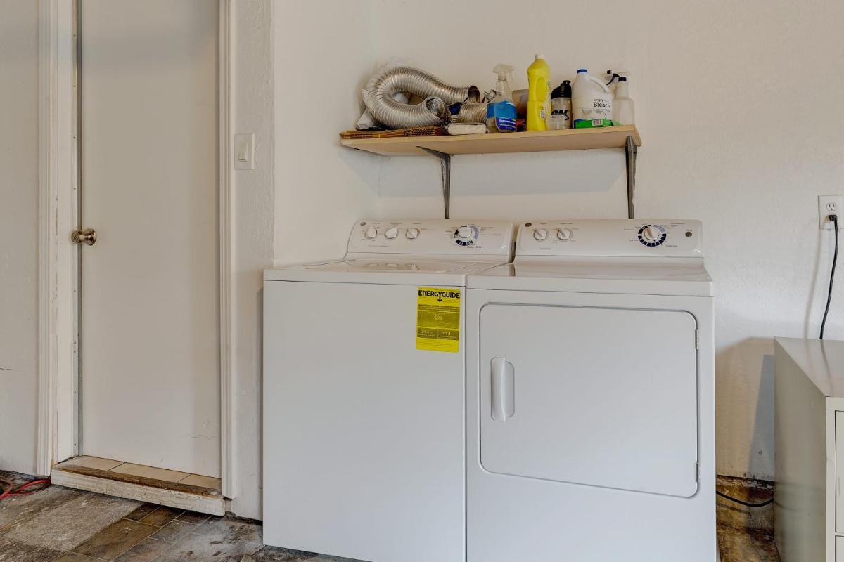Cozy 2BD House Minutes From FB and Stanford Univ! Home - image 2