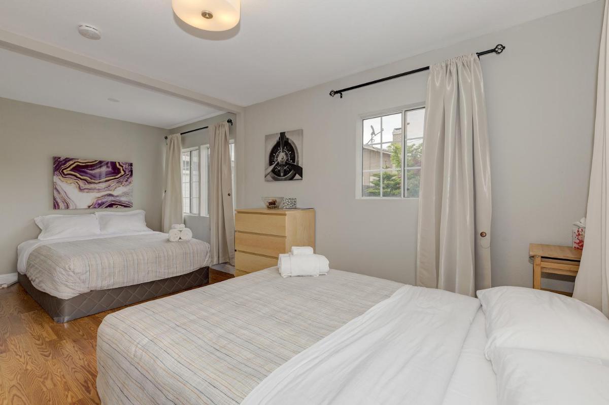 Cozy 2BD House Minutes From FB and Stanford Univ! Home - image 7