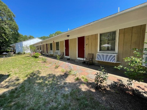 Viking Shores Motor Inn - image 23