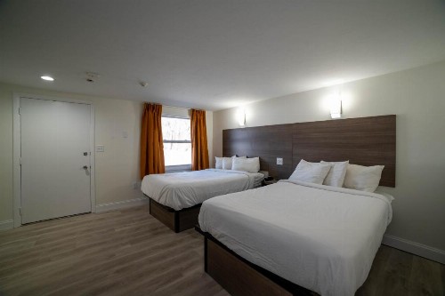 Viking Shores Motor Inn - image 5