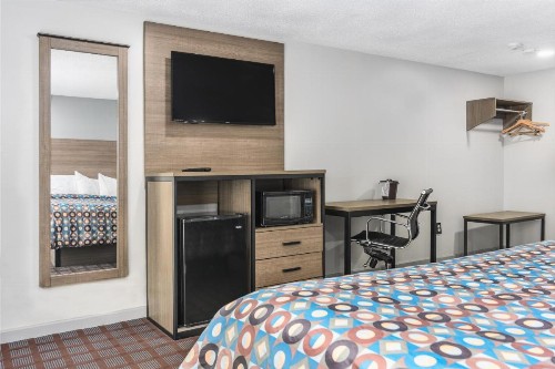 Blue Dolphin Inn - image 15