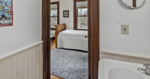 Inn at the Oaks - image 32