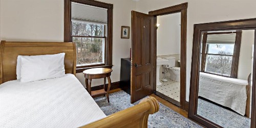 Inn at the Oaks - image 34