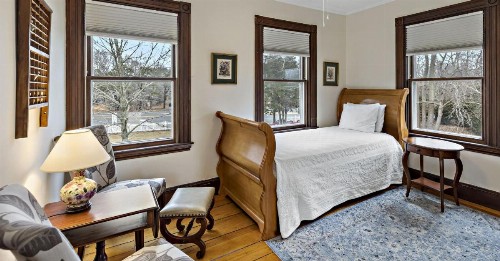 Inn at the Oaks - image 38