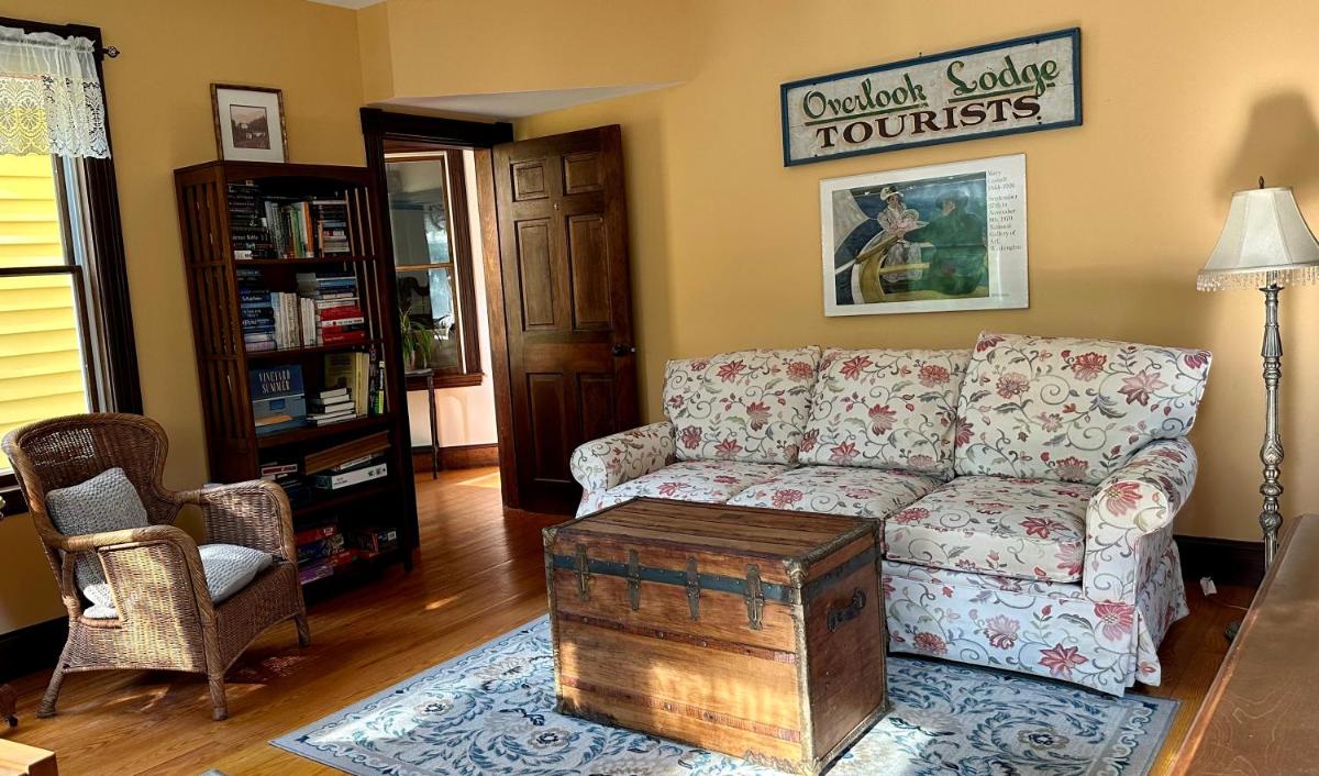Inn at the Oaks - image 6