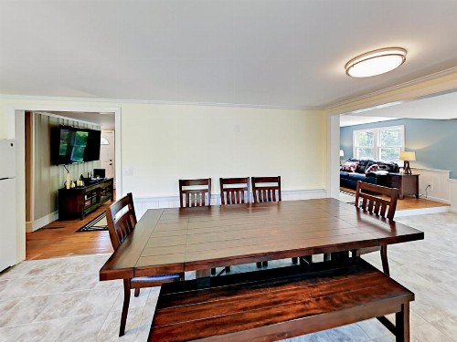 120 Boreen Rd Home - image 8