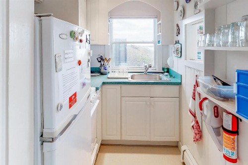 2 Bed 1 Bath Vacation home in Eastham - image 4