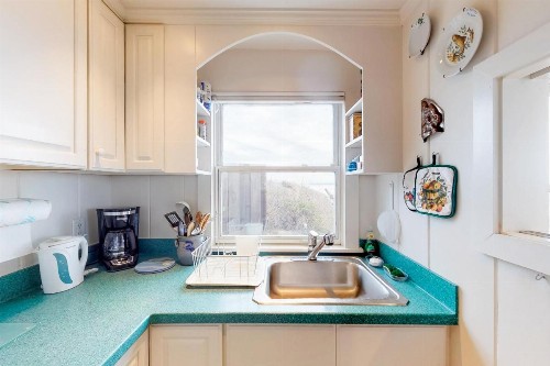 2 Bed 1 Bath Vacation home in Eastham - image 6