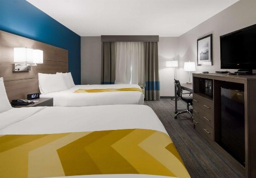 Holiday Inn Express & Suites Eastland - image 30