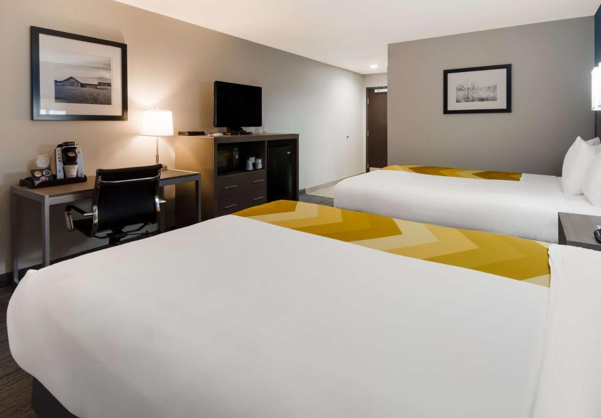 Holiday Inn Express & Suites Eastland - image 4