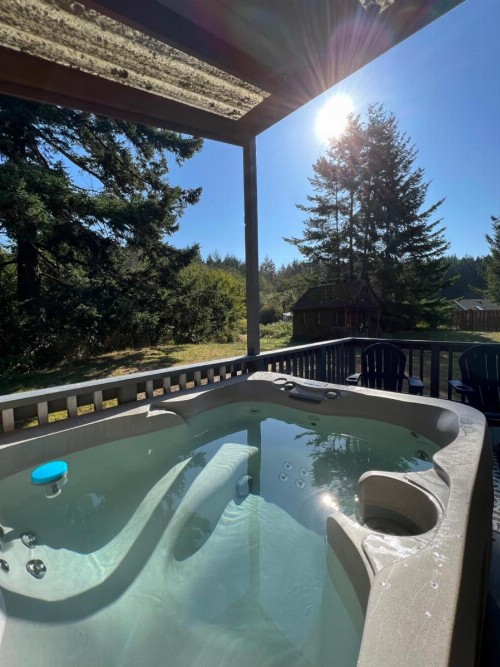 Deer Harbor Inn - image 15