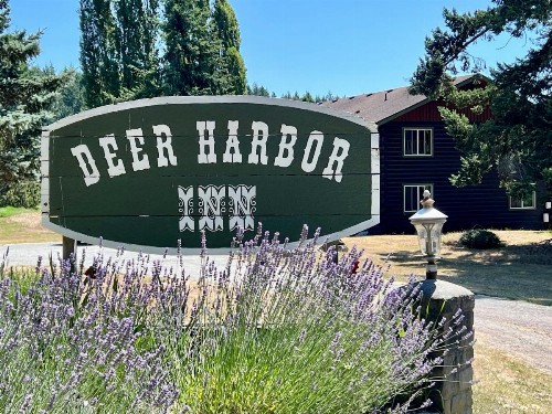 Deer Harbor Inn - image 2