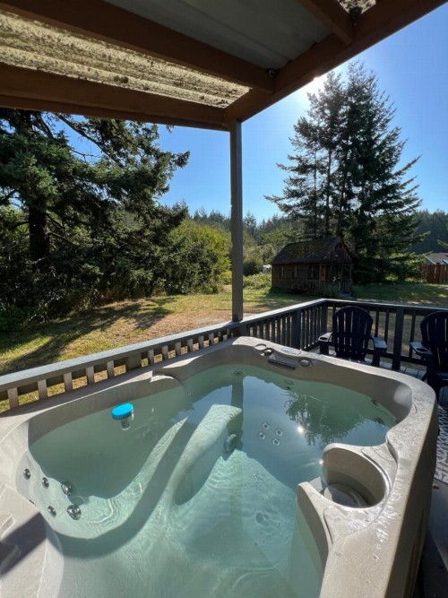 Deer Harbor Inn - image 22