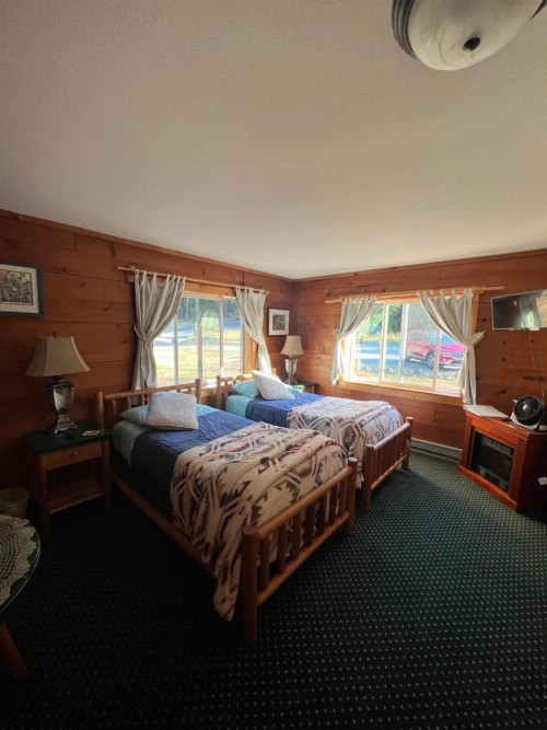 Deer Harbor Inn - image 28