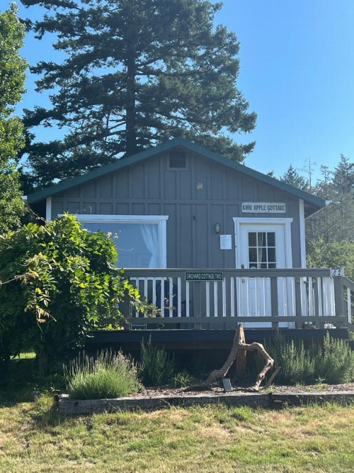 Deer Harbor Inn - image 35