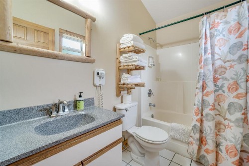 Deer Harbor Cottages - image 12