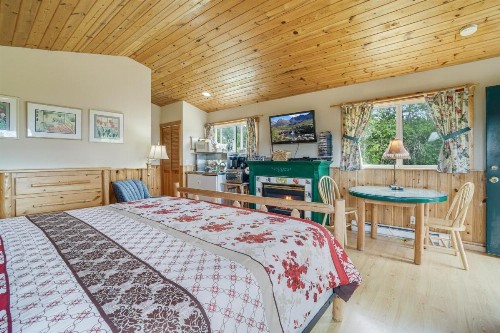 Deer Harbor Cottages - image 8