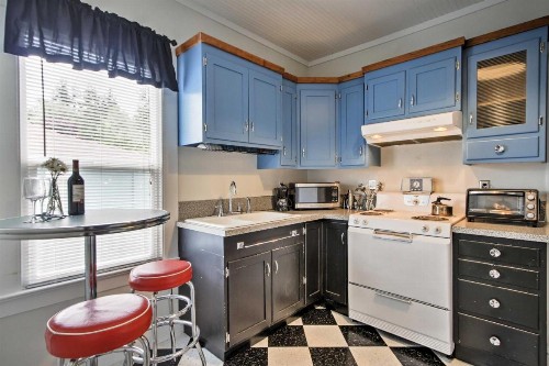 Eatonville House with Private Fenced-in Yard and Porch! - image 12