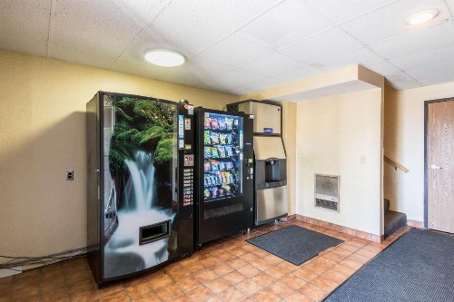 Motel 6-Eau Claire WI - image 24