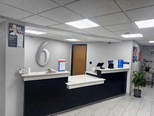 Motel 6-Eau Claire WI - image 3
