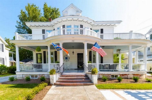 Captains Quarters Inn