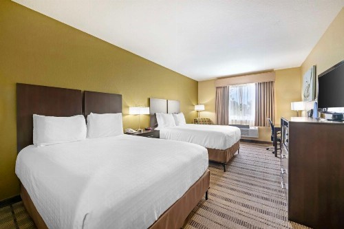 Best Western Edgewater Inn - image 20