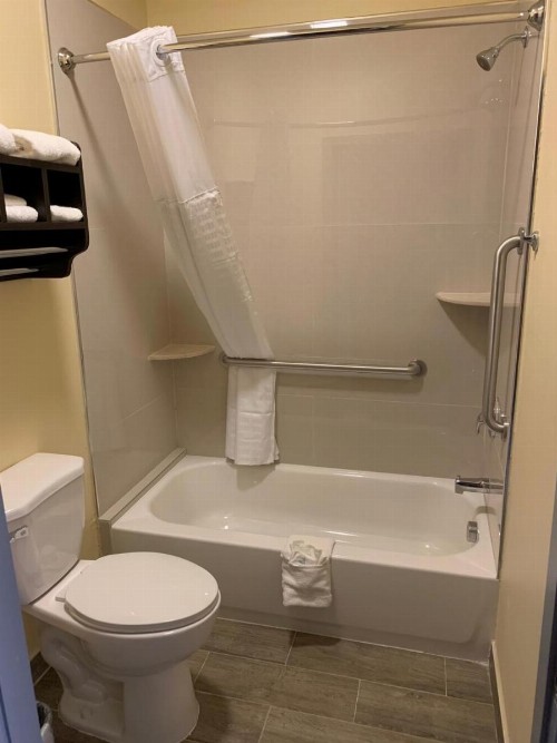 HomeStay Inn & Suites Edinburg - image 10