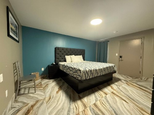 Beauty Rest Motel - image 7