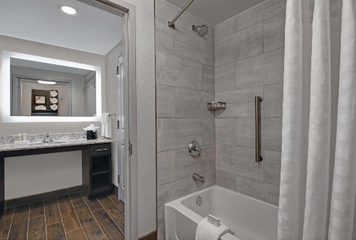 Homewood Suites By Hilton Edison Woodbridge Nj - image 35