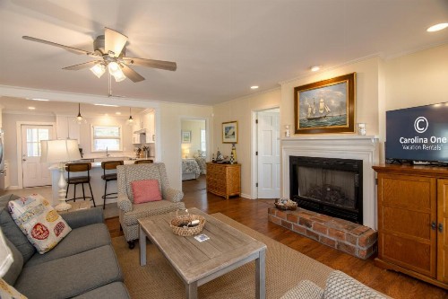 Beach Blessing- Whole House - image 17