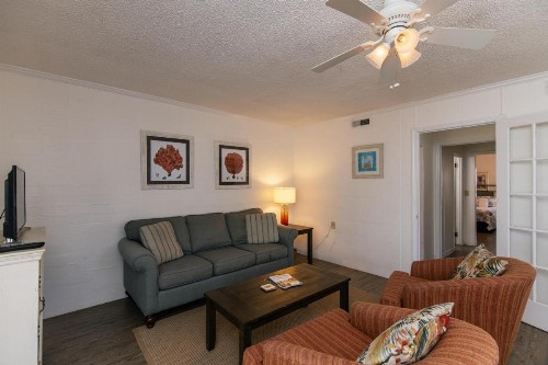 Beach Blessing- Whole House - image 31